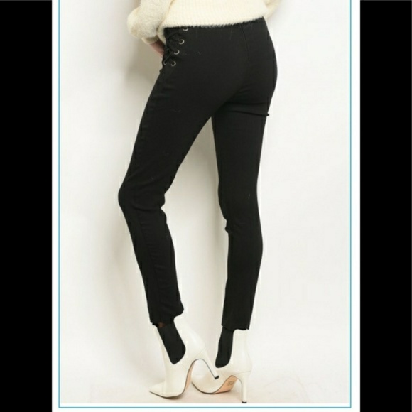 Side Lace-Up Pants - Highwasted - Picture 3 of 4